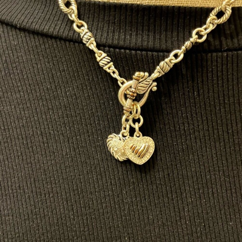 Elegant Silver Heart Pendant Necklace - Picture 4 of 7